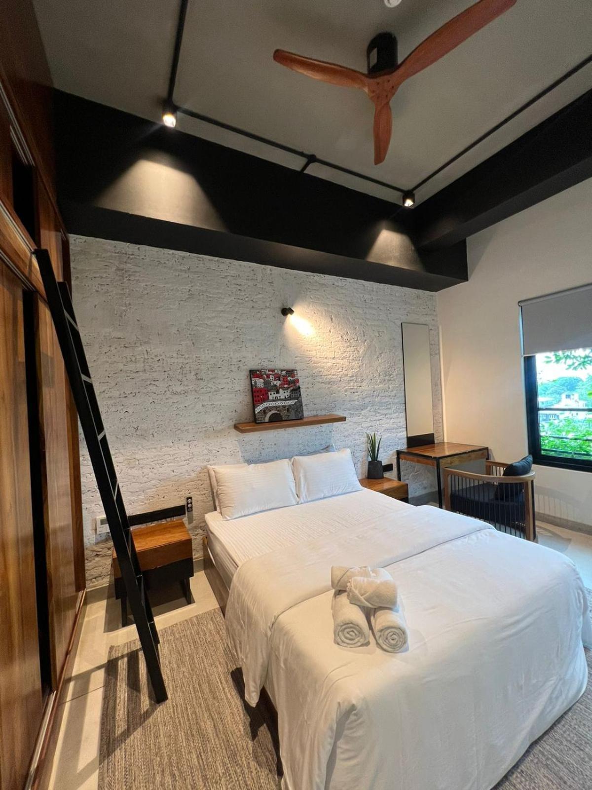 Vaux Park Street - A Collection Of 8 Luxury Lofts Lejlighedshotel Colombo Eksteriør billede