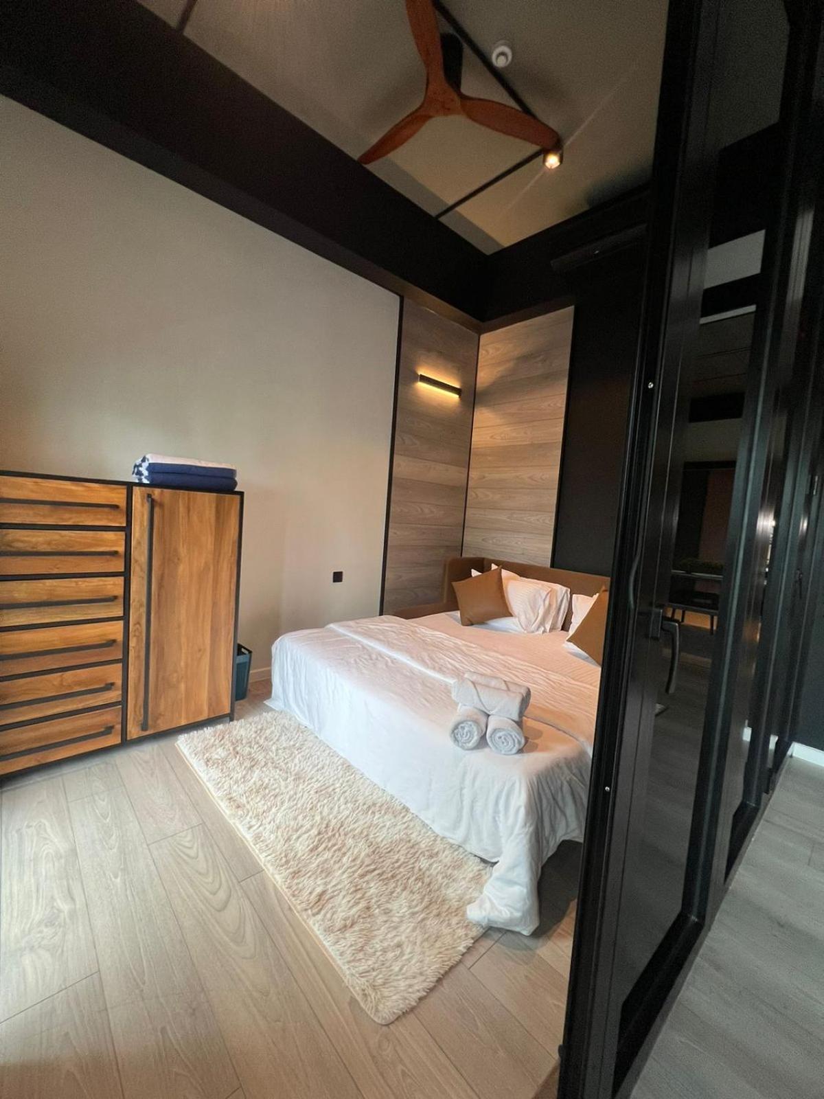 Vaux Park Street - A Collection Of 8 Luxury Lofts Lejlighedshotel Colombo Eksteriør billede